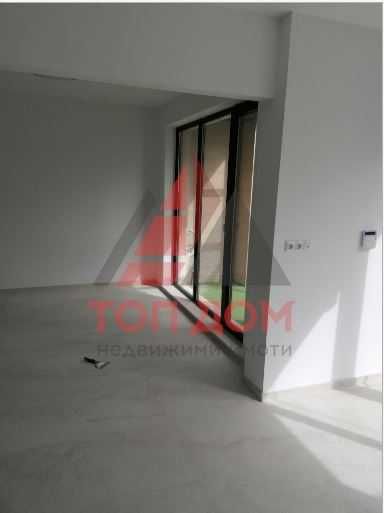 Дава се под наем Офис в к.к. Св.Св. Константин и Елена - 55 кв.м за 800 € - Снимка #1