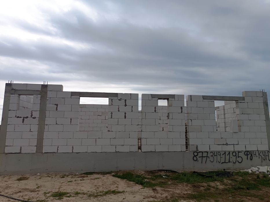 Продам не достроенный дом