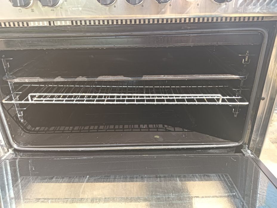 Vând aragaz cu 5 ochiuri