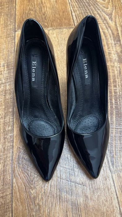 Продам туфельки 36 размер