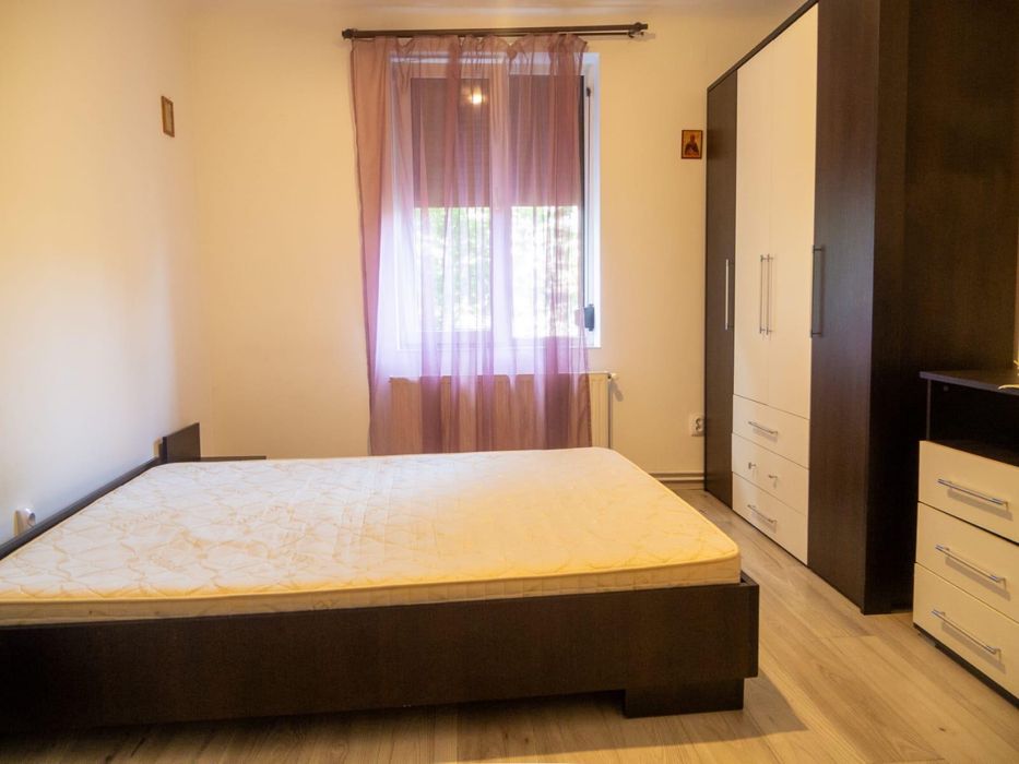 Vand apartament cu 2 camere