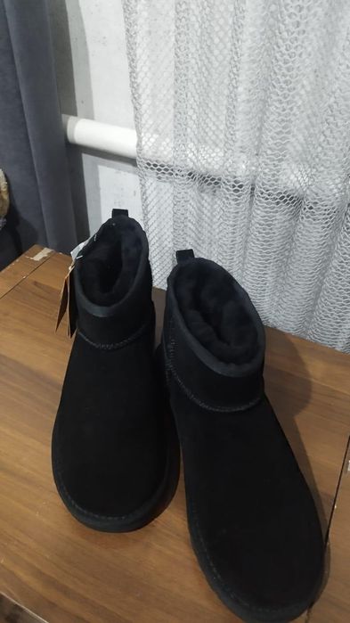 Уги женские, новые