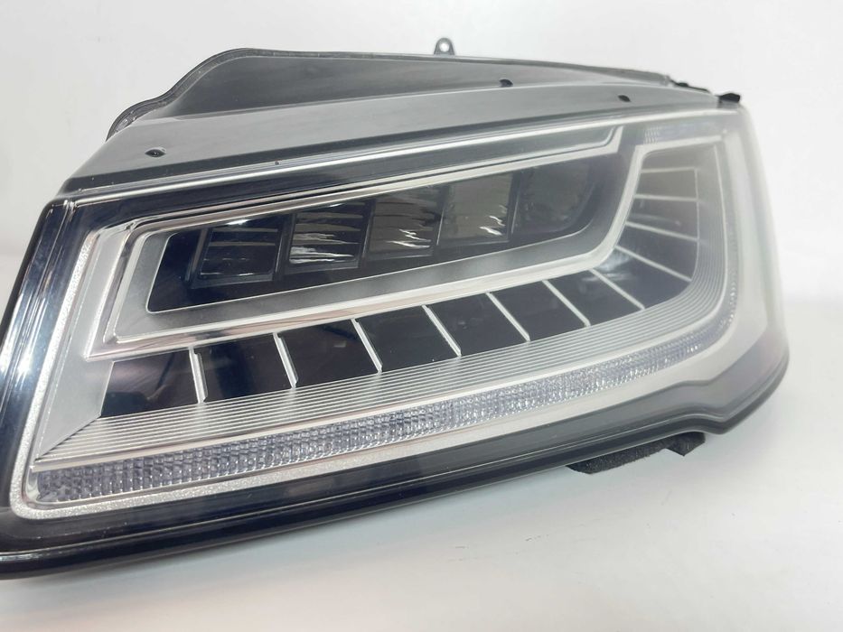 Ляв фар матричен за AUDI A8 D4 4H - 4H0941035