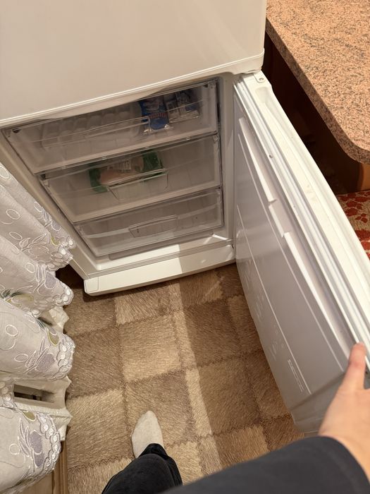 холодильник с морозилкой indesit