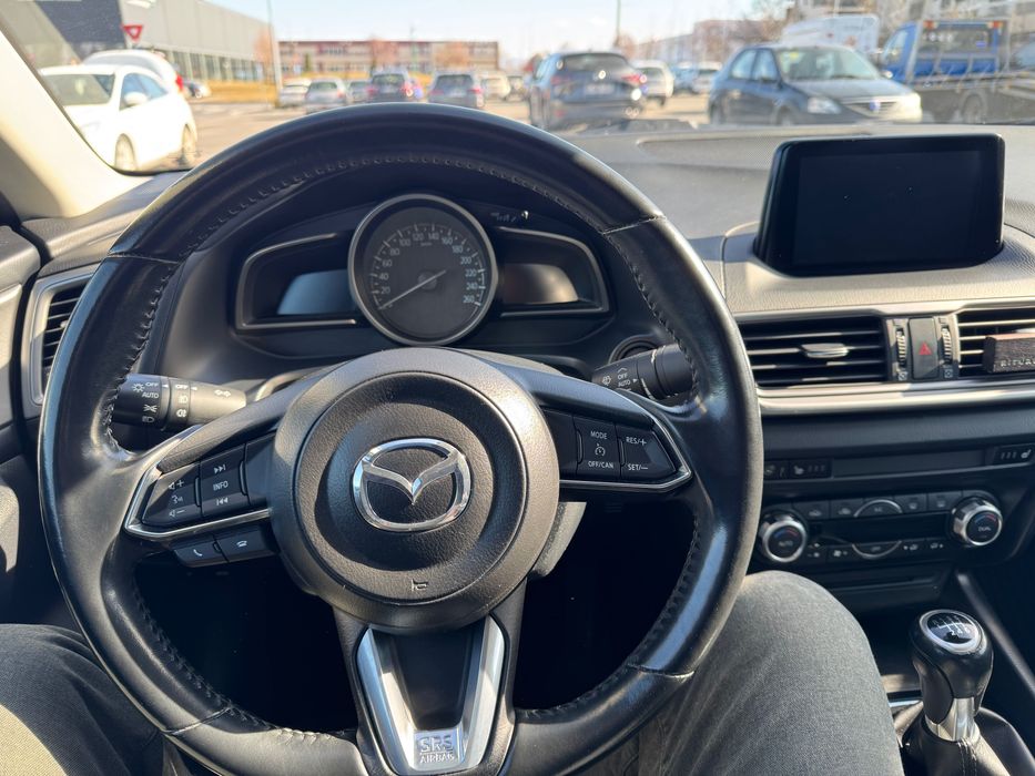Mazda 3 sedan 2018 - 79.800 km