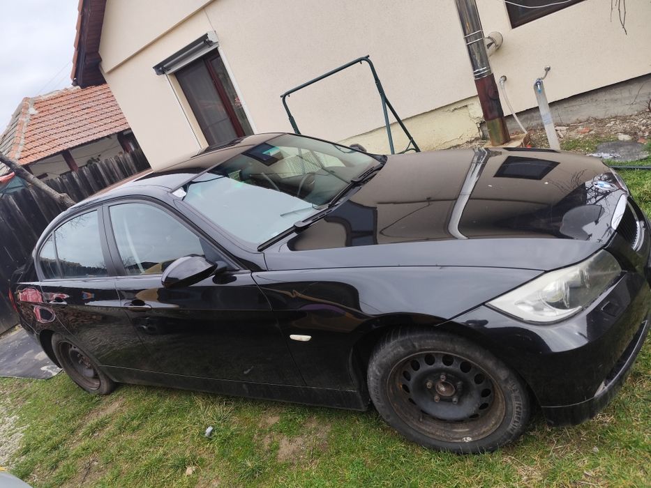 BMW e90 an 2008.