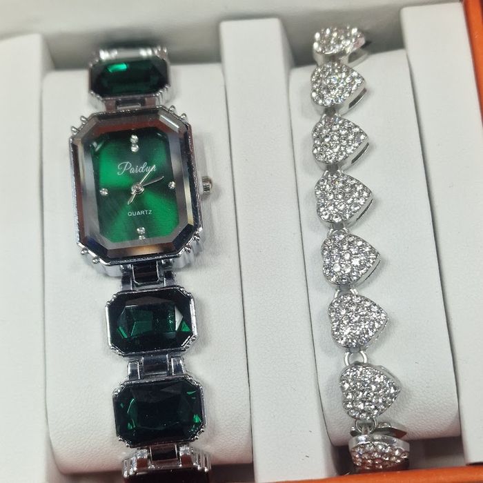 Emerald Silver Watch Set часовник + гривна със сърца