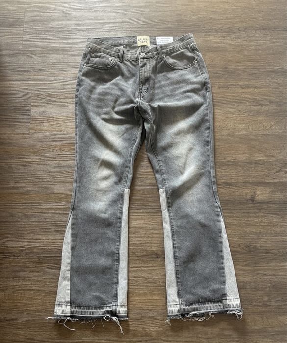 Blugi Flared Gallery Dept Gri