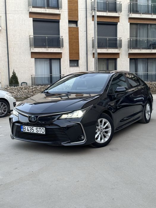 Închriez Toyota Corolla Hybrid cu GAZ UBER/BOLT