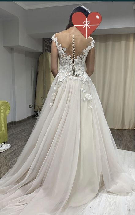 Продам красивое свадебное платье