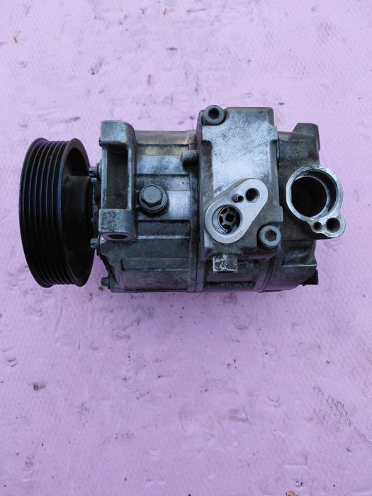 Compresor climă ac VW golf seat skoda  passat cod 1K0 820 803 N 400 LEI