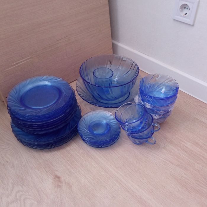 Продам сервиз люминар