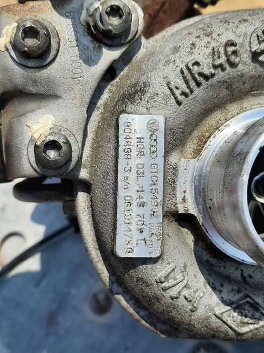 Vând Turbina Audi 2.0tdi 03L145701L