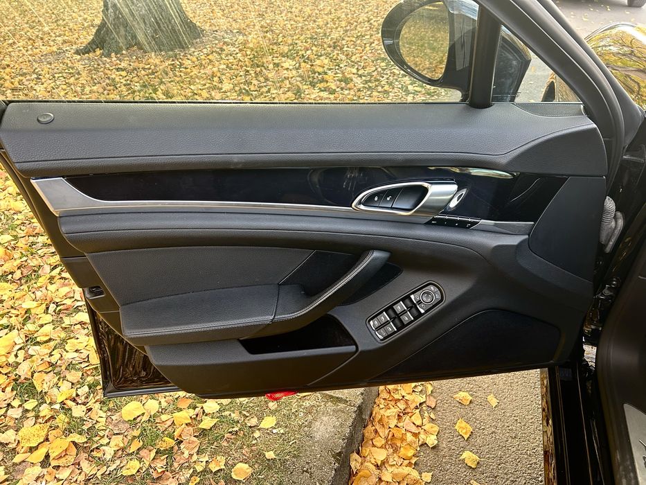 PORSCHE Panamera 4, Face , 3.6 ,Sport chrono.