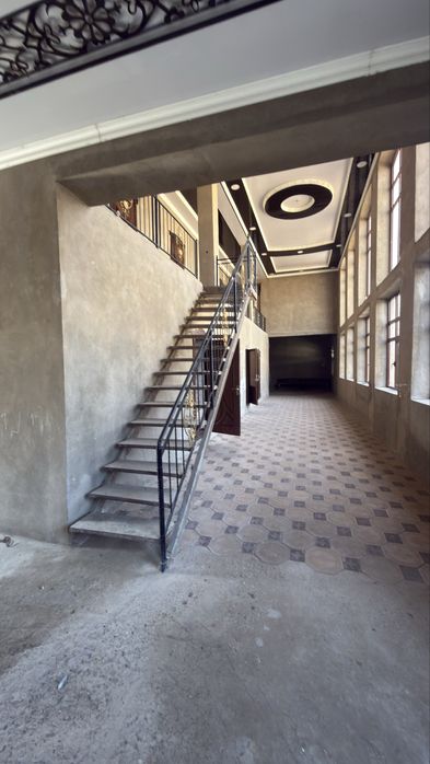 Янги ховли 8 сутик 60 фоиз битган