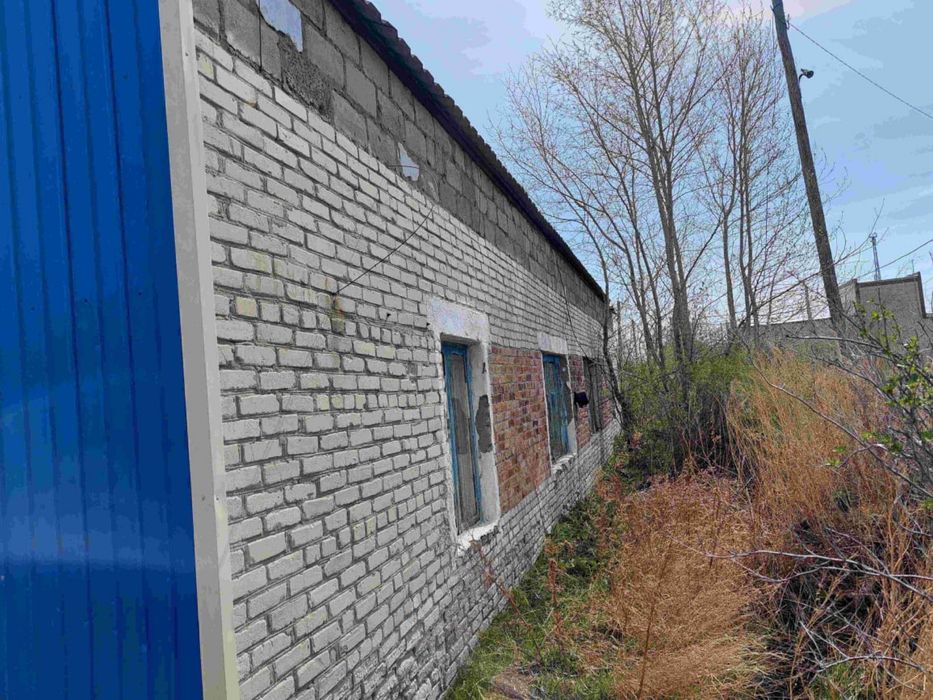 Продам здание в центре района