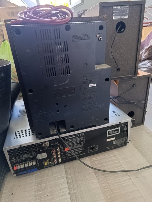 Amplituner Panasonic și subwoofer activ Sony