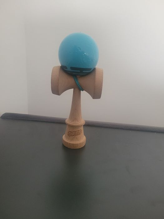 Kendama Sweets Boost Radar Blue ca nouă