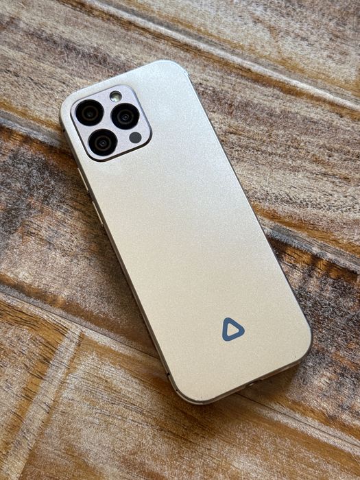 Аджиб стиль — яркий восточный орнамент, узоры.