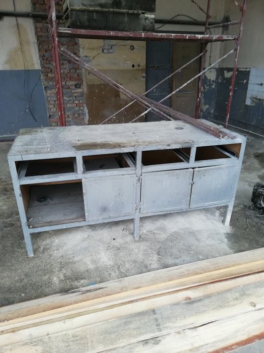 Работна маса втора употреба