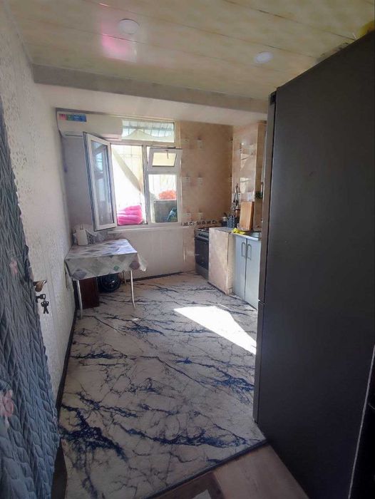 Продается 2 комнатная квартира, 8 этаж. Чиланзарский район 19 квартал.
