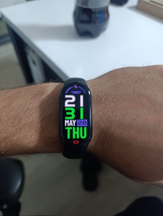 Xiomi smart band 10 sotiladi holati zor full