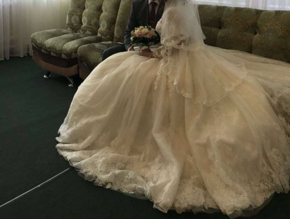 Свадебное платье