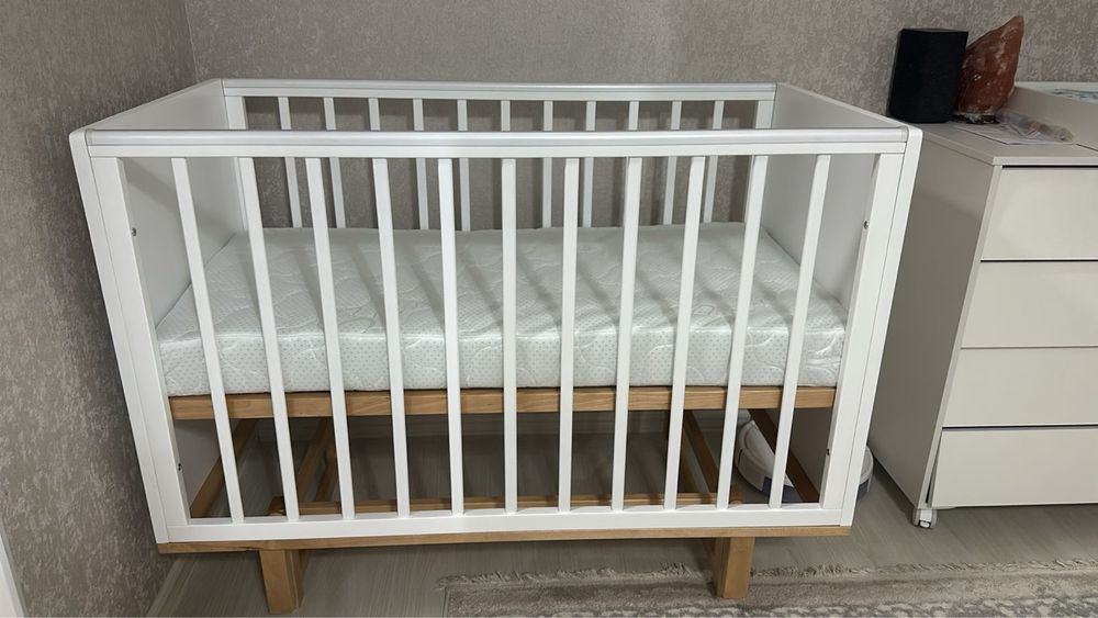 Продам детскую кроватку