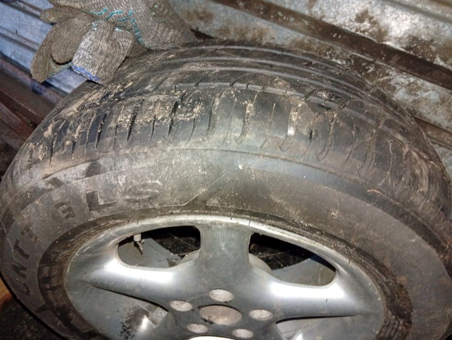 продам запаску на Ауди 100