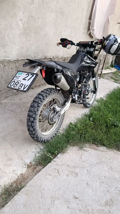 Продам эндуро 300к