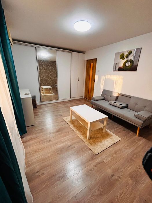 Închiriere 2 camere Apărătorii Patriei