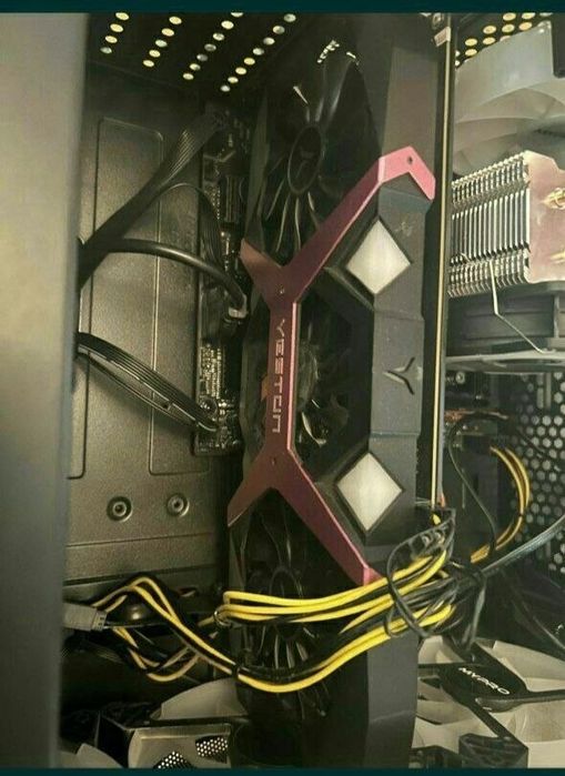 Xeon e5 2680 v4 rx 590 8gb