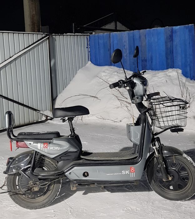 Срочно электроскутер Sk8