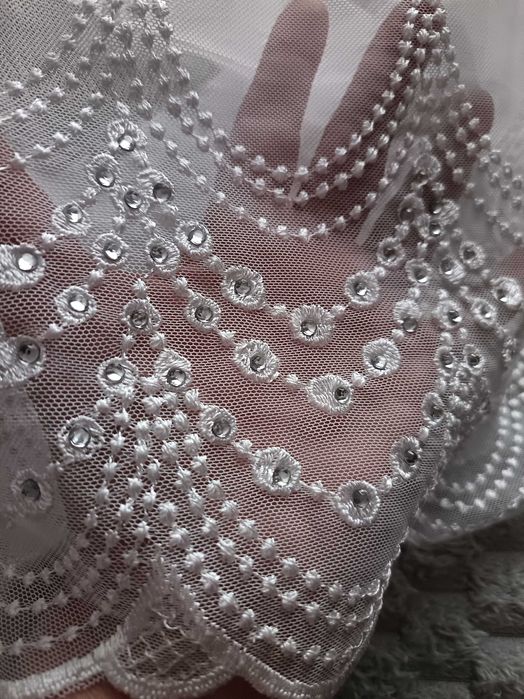 Тюль сетка с вышивкой и стразами