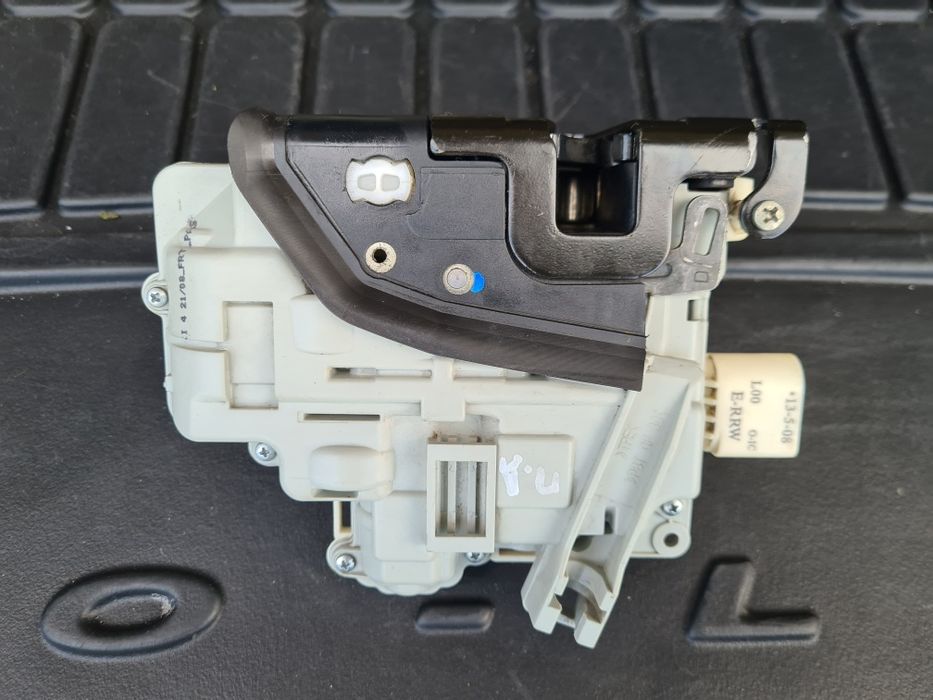 Ремонт брави Ауди / AUDI A3 / A4/A5/A6 /Q5/ WV PASSAT/ SEAT