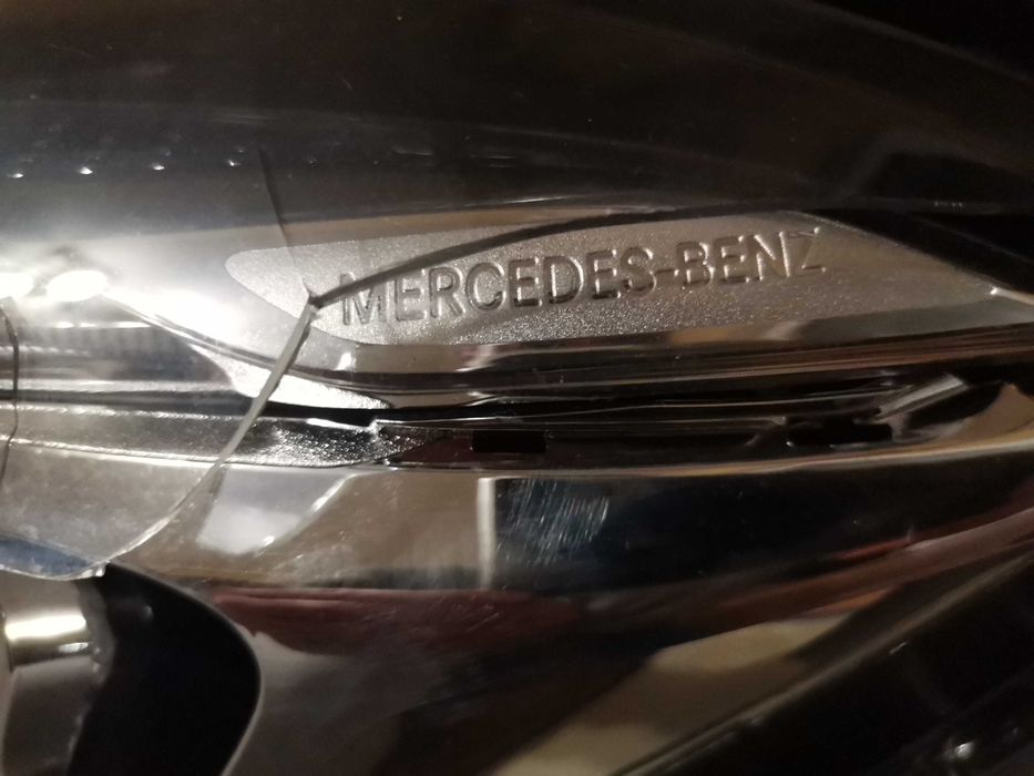 Ляв L Фар за Мерцедес/Mercedes GLA ГЛА 2014--2017година счупен ооо