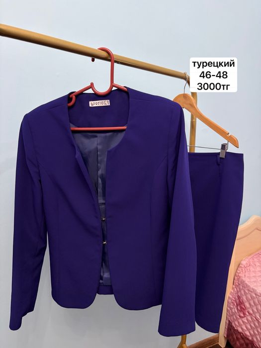 продам костюмы,жакеты