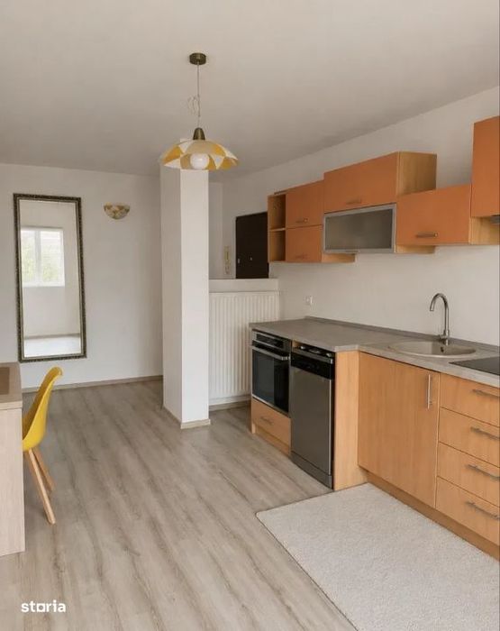 Apartament cu  2 camere, decomandat in zona Plopilor+parcare