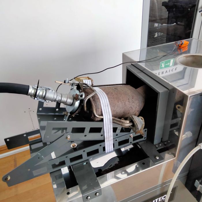 Echipament curatare filtre particule diesel si catalizatoare DPF - Vanzare sau Inchiriere!