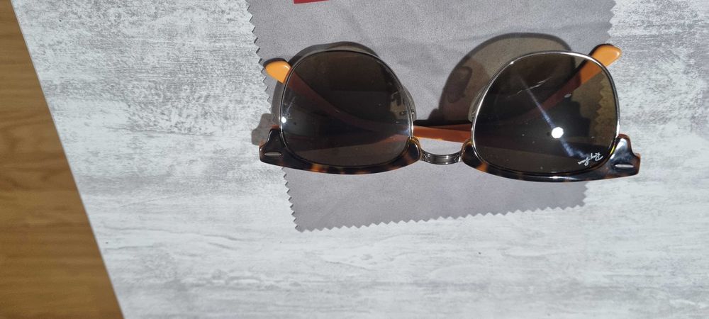 Продавам слънчеви очила Ray Ban