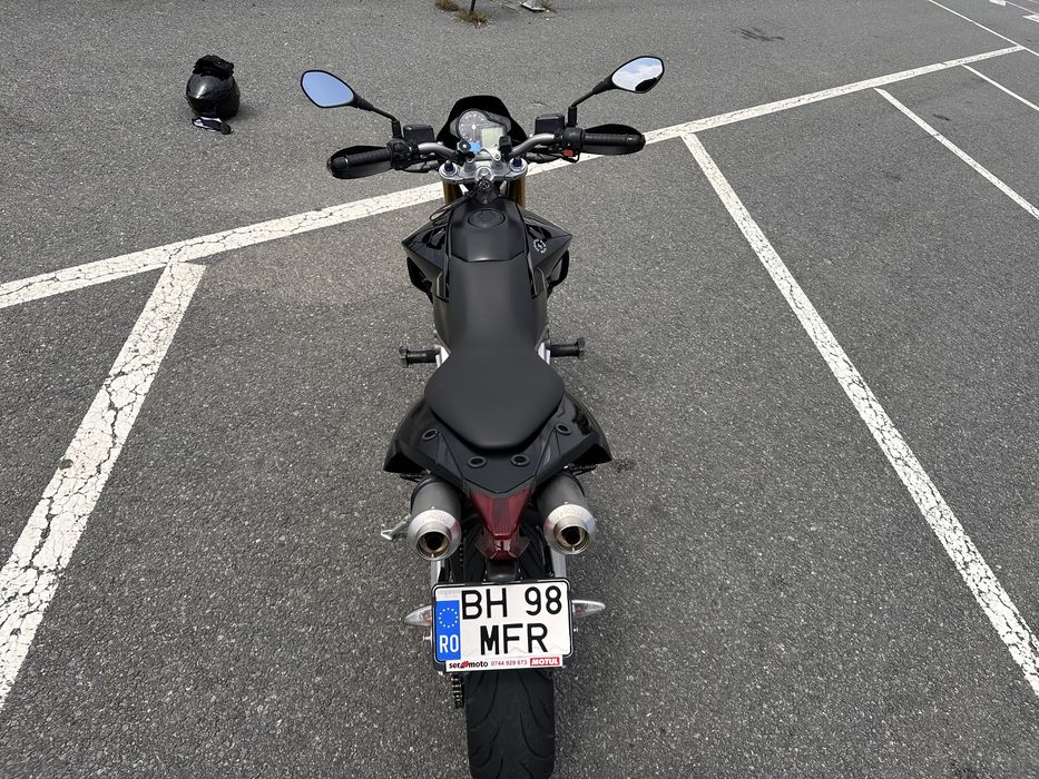 Aprilia Dorsoduro 750