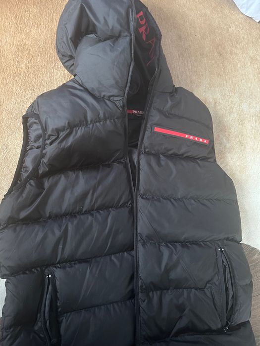 елек North face като нов , холограмен етикет