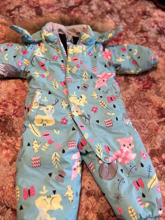 Продается зимний комбинезон Lassye.