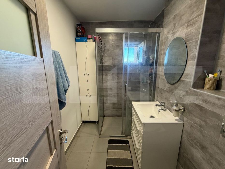 Apartament de vanzare, cu 3 camere