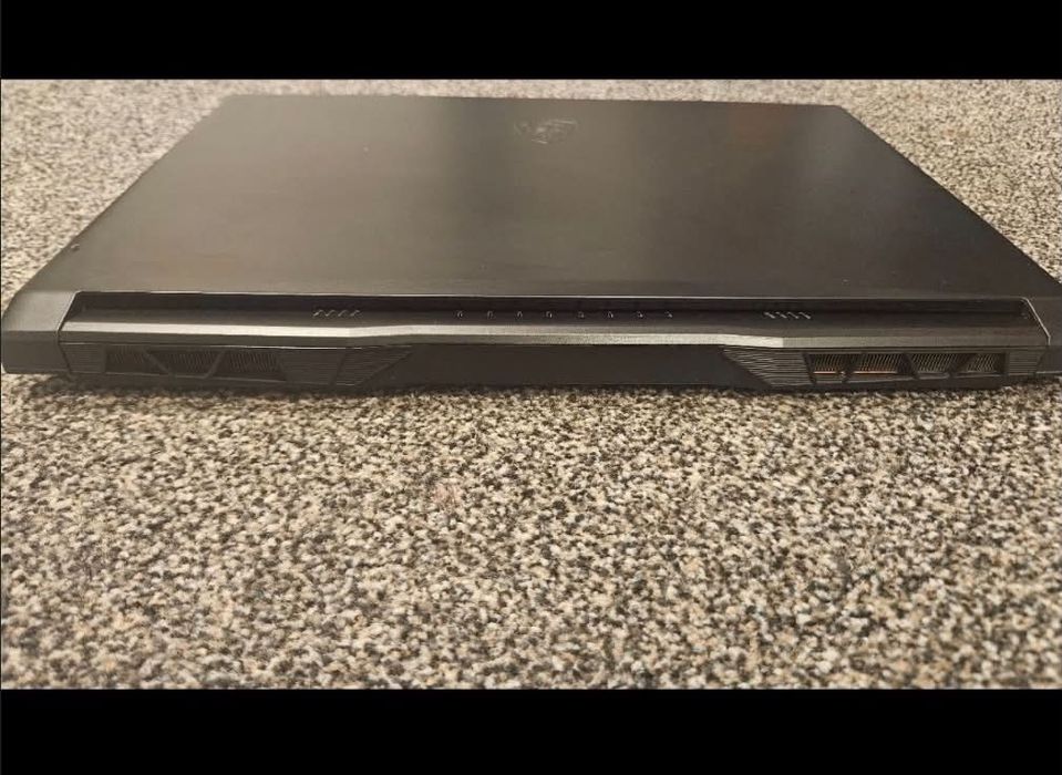 Vand doar azi 15 milioane laptop gaming MSI Katana gf66 i51140H RTX 3060 6 ram 144 Hz