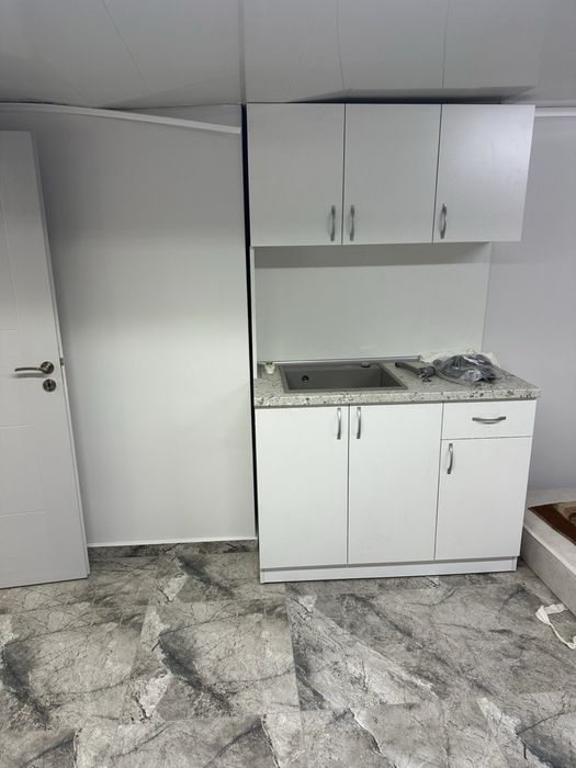 Отдавам под наем самостоятелен етаж за бизнес дейност