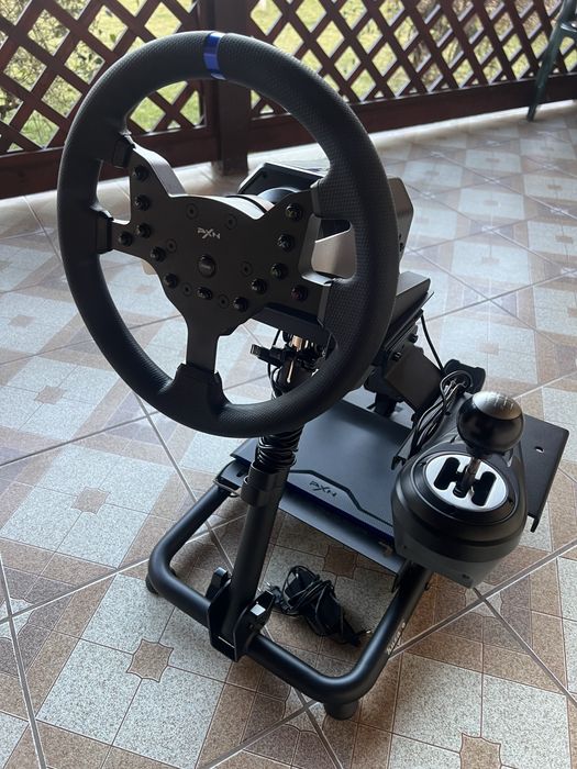 Vand Volan cu schimbator 6 trepte, pedale (ambreiaj/frana/acceleratie)