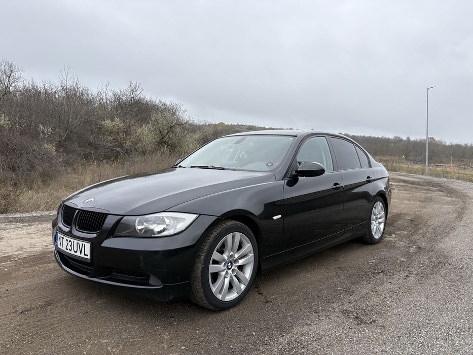 BMW e90 - 318i - 143cp