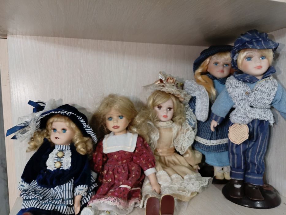 Фарфоровые куклы