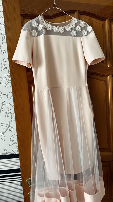 Элегантное милое платье на выход